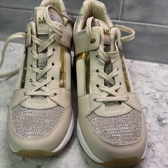 Michael Kors Women's Extreme Georgie  Trainer Sneakers Glitter Chain SZ 5 - Picture 9 of 11